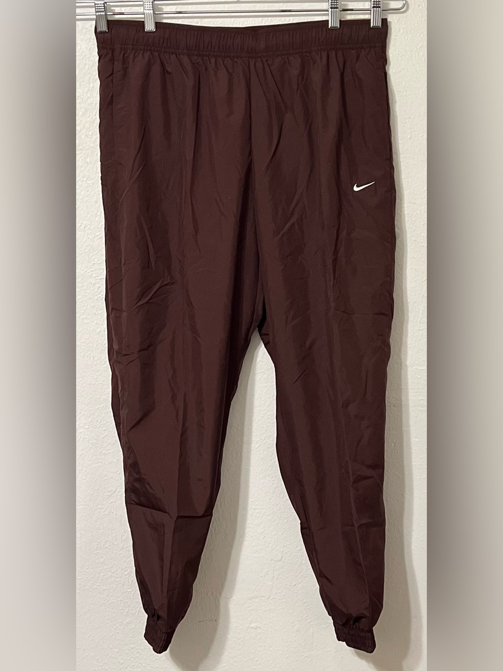 Nike NEW Bundle/Set Crew Tee and Jogger Track Pants Set Burgundy Crush $110 - Picture 3 of 13